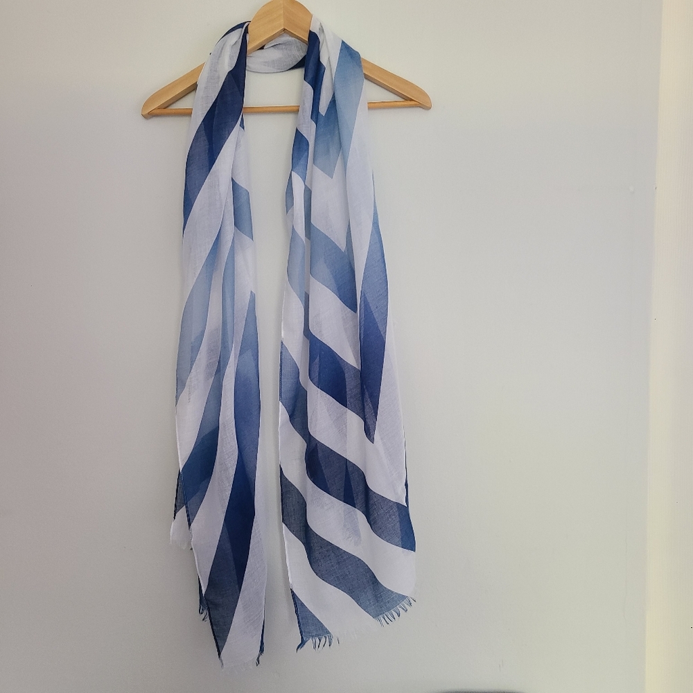 Vince Camuto Rectangular Spring/Summer Scarf - image 1